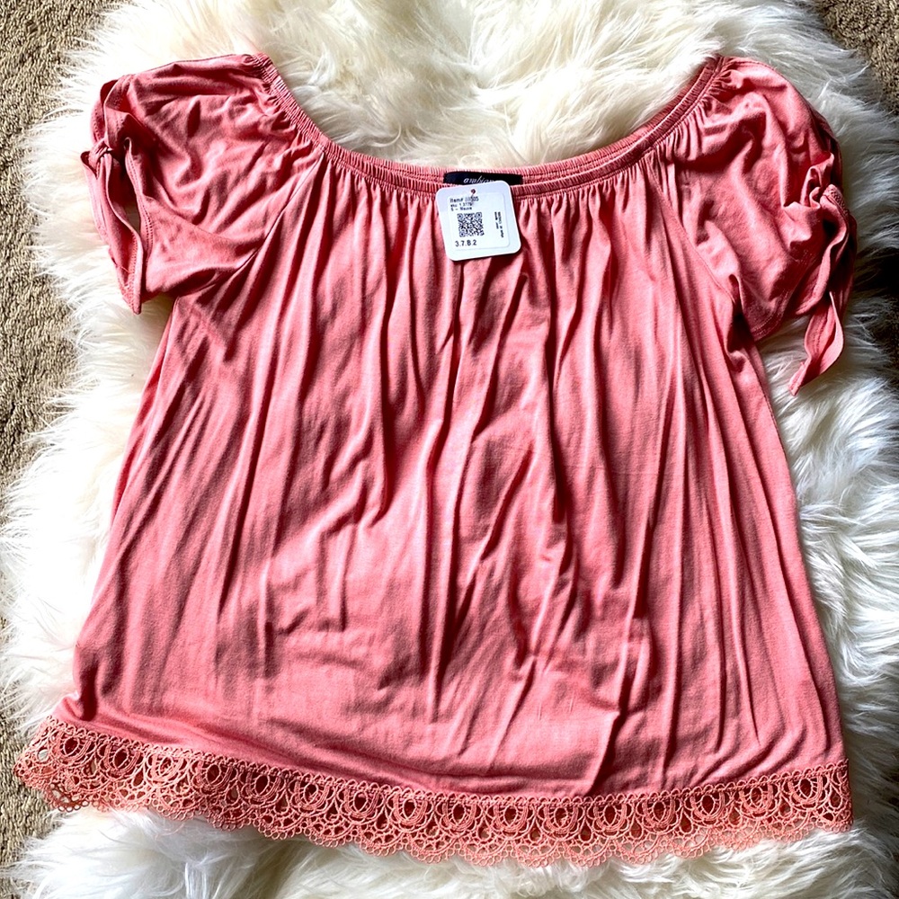 Off shoulder shirt